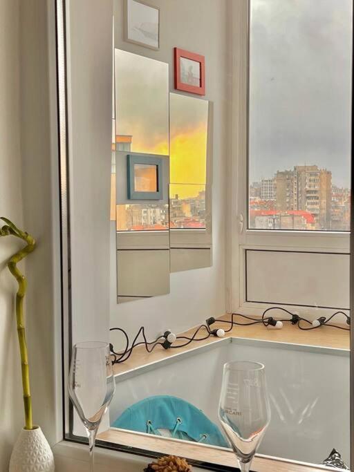City View Studio In The Heart Of Bucharest Lägenhet Exteriör bild